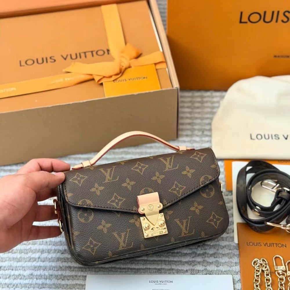 Louis Vuitton Pochette Metis East West Monogram Canvas Shoulder Crossbody Bag